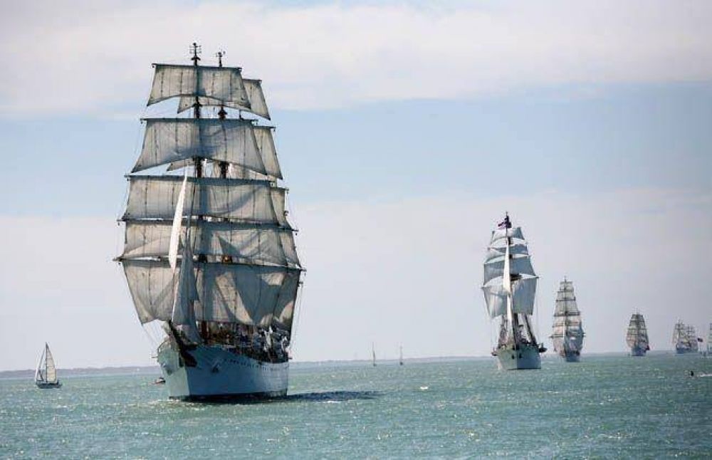 Vuelven los grandes veleros a Mar del Plata