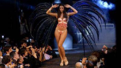 Belleza marplatense en el desfile hot de la Revista H que festej� diez a�os