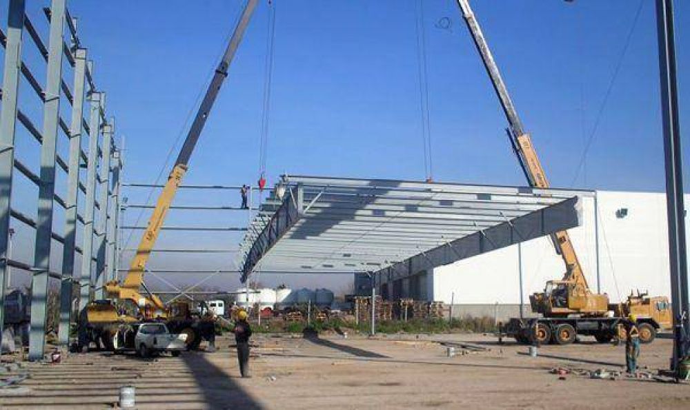 Adjudicaron la licitaci�n del parque industrial de Loma Verde al Grupo Ostapovich