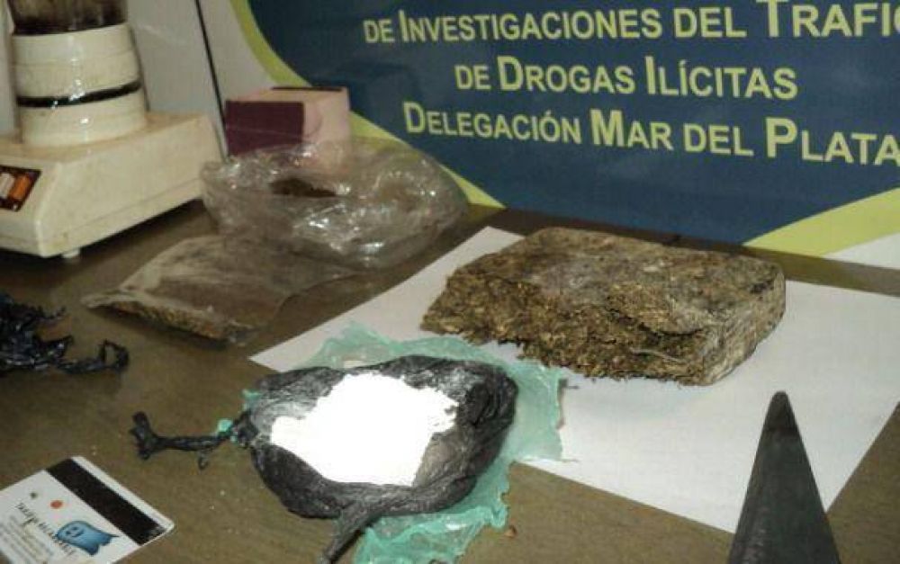 Detienen a travesti que vend�a drogas en su almac�n
