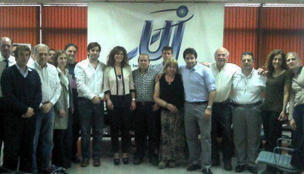 Avellaneda: Magdalena Ferraresi se reuni� con industriales locales