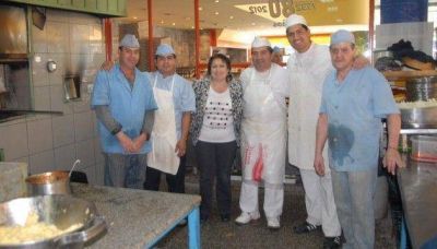 Oca�a cerr� su campa�a con �Pizza al corte� en La Boca