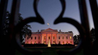 La Casa Blanca se ilumin� de rosa contra el c�ncer de mama
