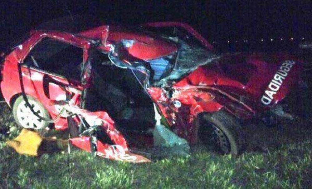 Un muerto en un siniestro vial en la Ruta 188: un Gol choc� contra el acoplado de un cami�n