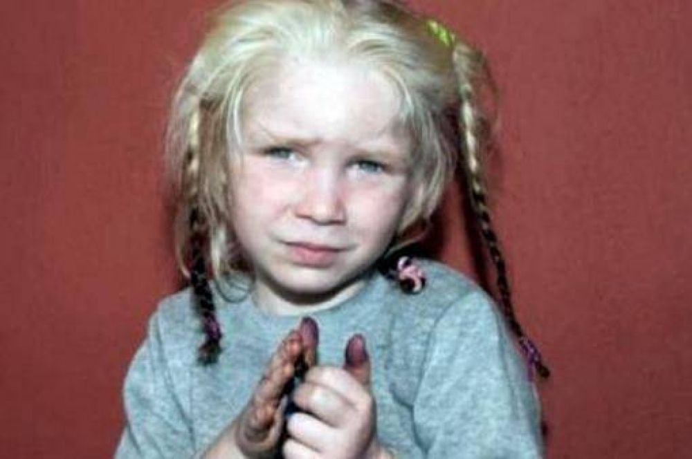 Hallaron en Bulgaria a los que podr�an ser los padres del "Angel rubio"