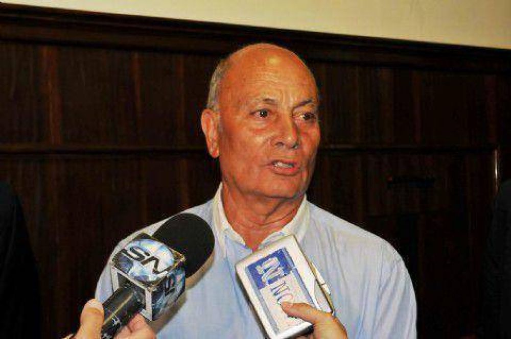 Venegas: "Es un pa�s inmensamente rico y s�lo necesita la decisi�n pol�tica de ponerlo en marcha"
