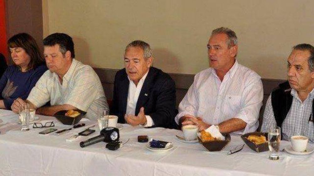 La UCR pidi� a los socialistas que los voten en Entre R�os	 