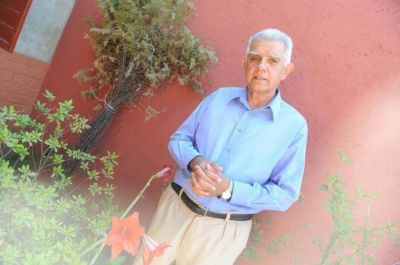 Es padre, abuelo y ahora tambi�n ser� sacerdote
