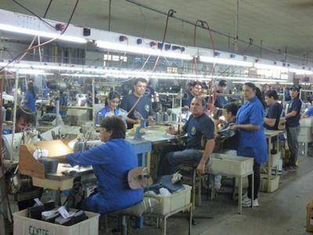 El Gobierno provincial intervino la f�brica ex Adidas