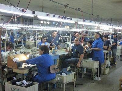El Gobierno provincial intervino la f�brica ex Adidas