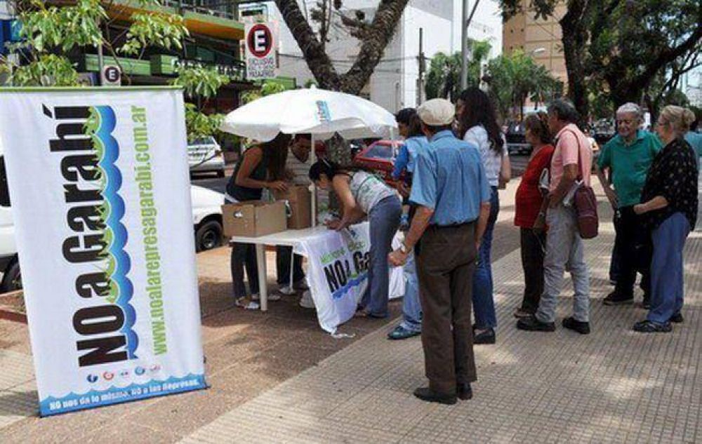 Closs confirm� que no convocar� un plebiscito por Garab�