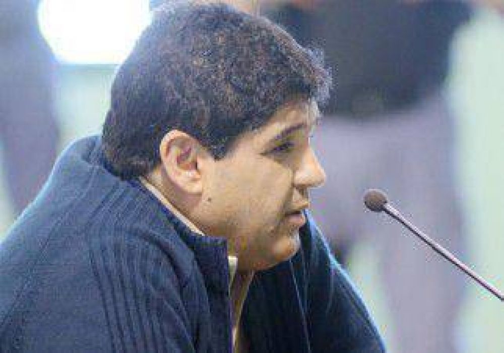 Investigadores definieron roles de Montecino y Condorito en la banda