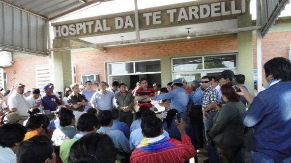 Una médica y tres enfermeros fueron detenidos por la muerte de un bebé qom