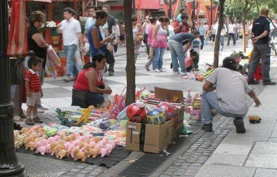Los vendedores ambulantes piden soluciones