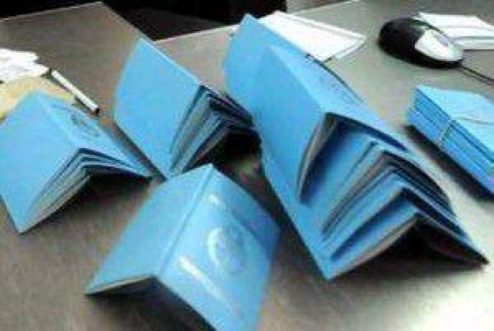 A horas de las elecciones hay en Mar del Plata hay 4.500 DNI sin retirar