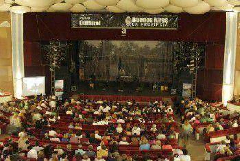 El Auditorium niega cancelaci�n de las funciones de Caseros en Mar del Plata