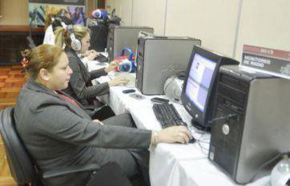 Bocas de urna en redes sociales, sin sanci�n