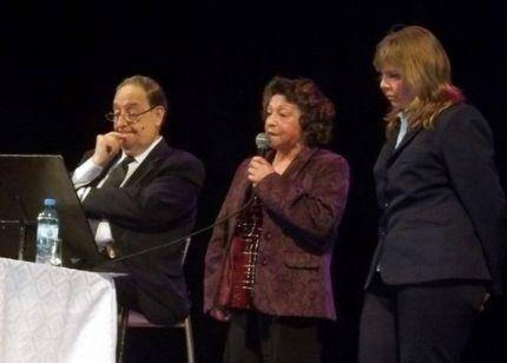 OSSE fue distingui� con el Hipocampo 2013 por la conservaci�n del Patrimonio de la Torre Tanque