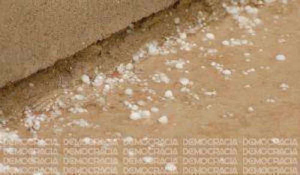 Fuerte ca�da de granizo en Jun�n