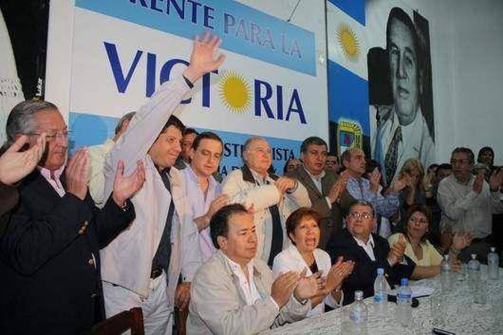 Presentaci�n-lanzamiento de Cosentini 2009-2011