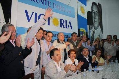Presentaci�n-lanzamiento de Cosentini 2009-2011