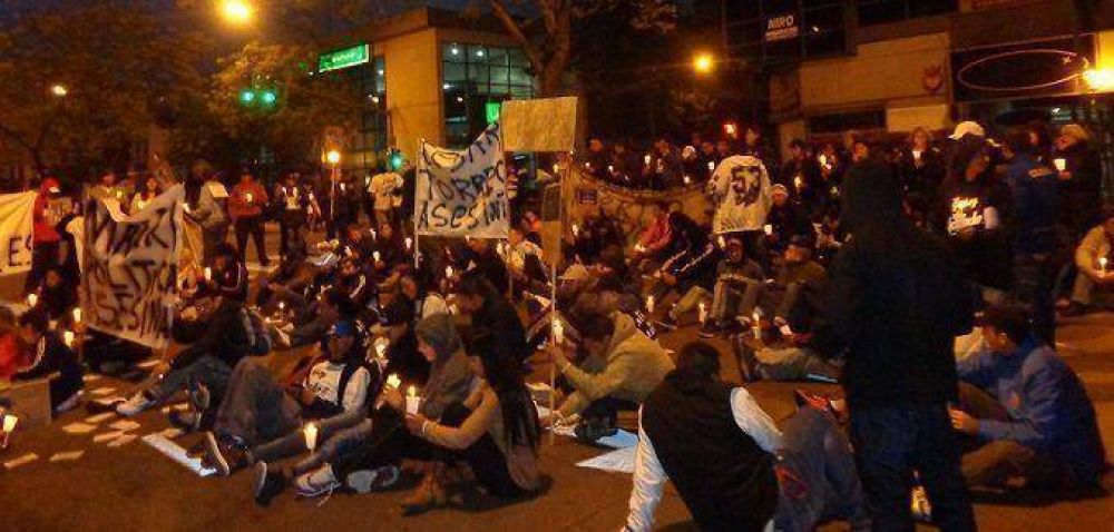 Reclamaron justicia por "Pocho" Morales frente a la Municipalidad