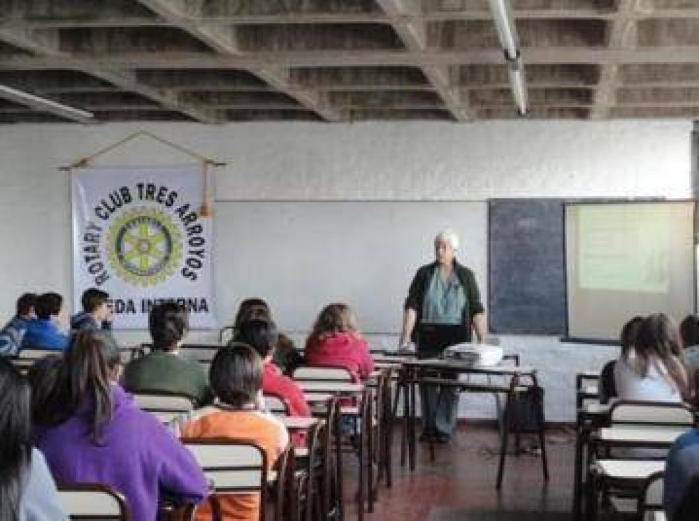 Llega a su fin el programa "Alcoholismo en la adolescencia"