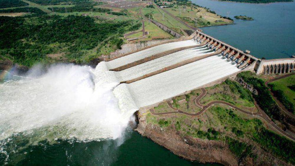 Dilma Rousseff viajar� a Paraguay para inaugurar una obra binacional junto a Horacio Cartes