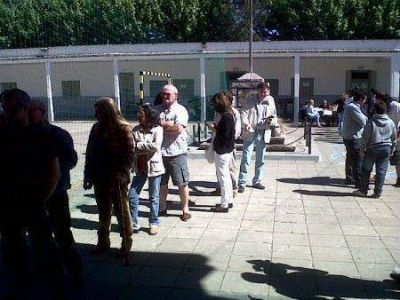 Oscar Luciani vot� en el Colegio San Luis Gonzaga