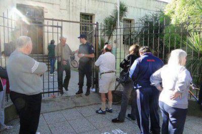 Demoras en la Escuela 14 por la ausencia de presidente de mesa