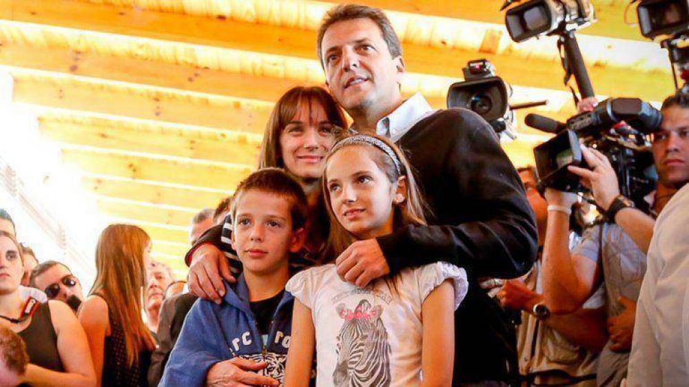 Insaurralde se comunic� con Massa y reconoci� la derrota electoral