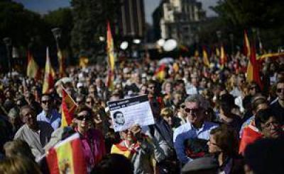Masiva protesta en Madrid por el fallo que liber� a dos etarras
