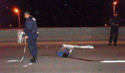 Joven result� v�ctima fatal en accidente de transito