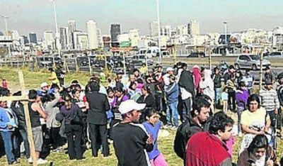 Realizan censo por ocupaci�n en autopista Illia