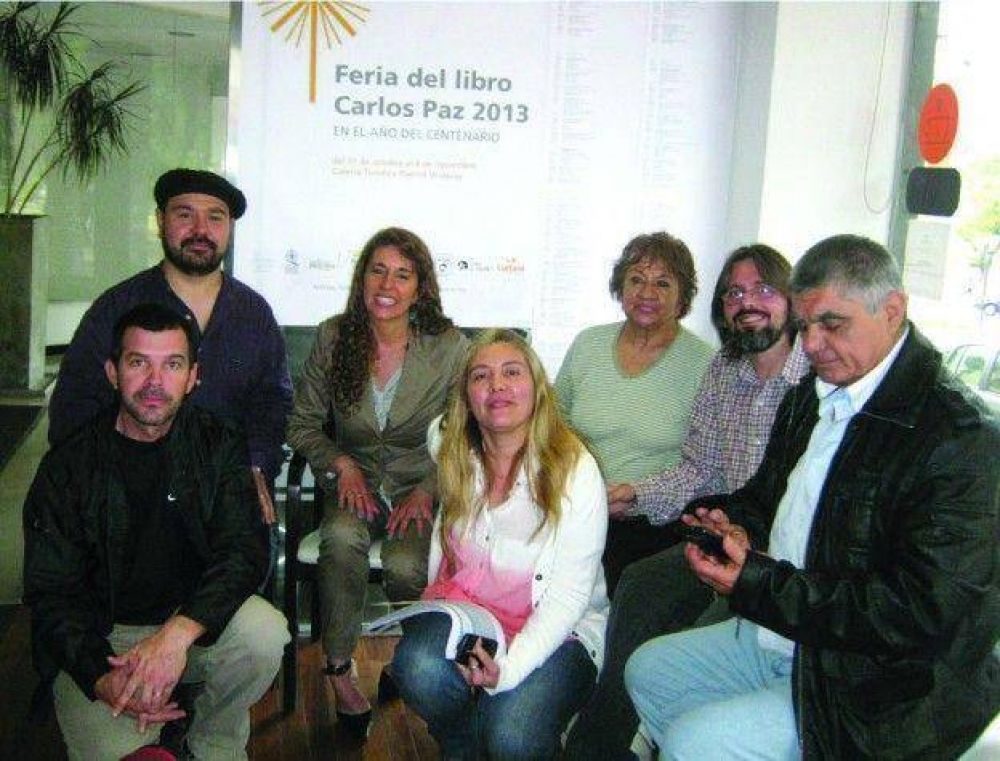 Villa Carlos Paz comienza a vivir la Feria del Libro 2013