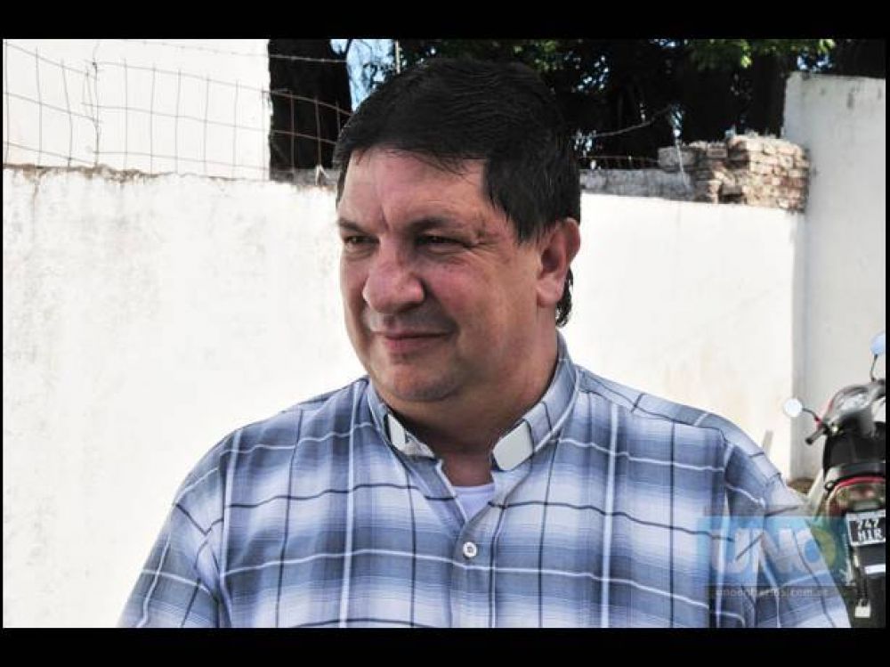 El padre Juan Diego colm� la parroquia San Mart�n de Porres
