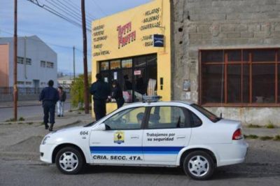 Cinco j�venes fueron detenidos por robar mercader�a de un kiosco