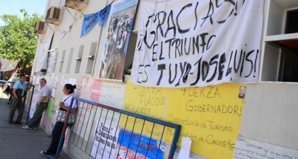 Siete gobernadores K llegan en bloque para ver a Gioja