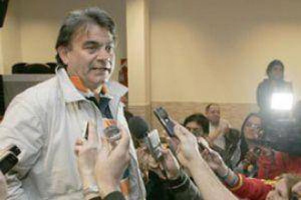 Al �Barba� se le viene la noche en el Concejo Deliberante de Quilmes