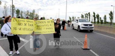 Vuelve el reclamo contra la Autopista Per�n