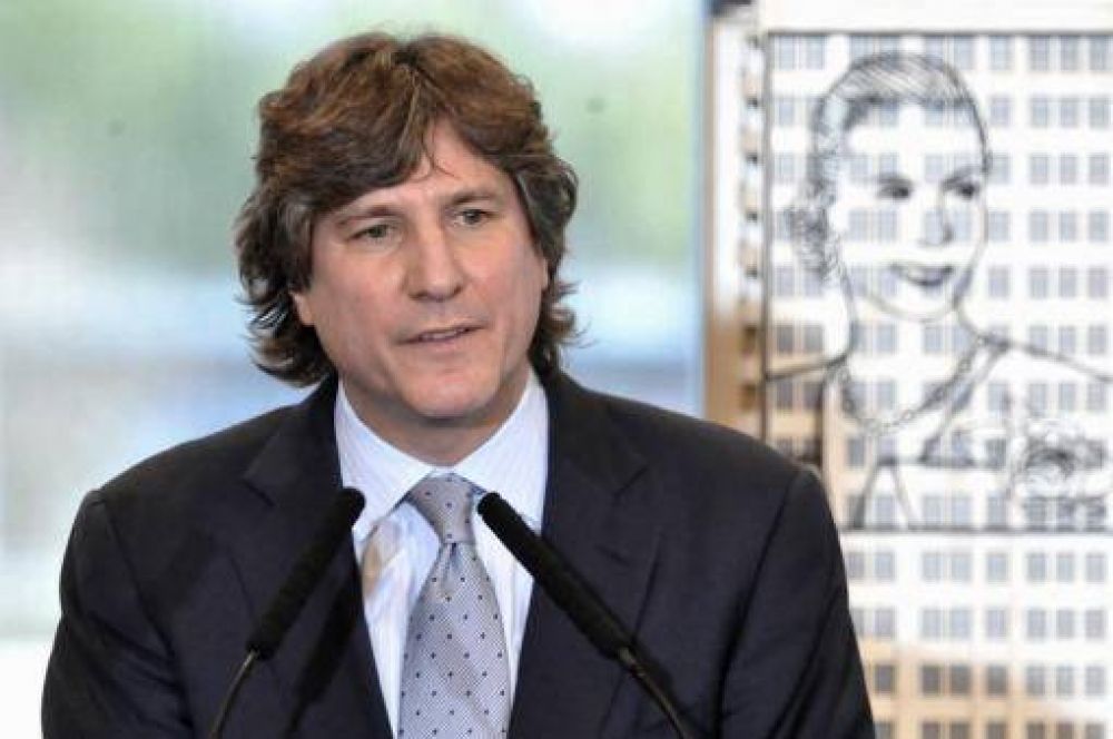 Boudou asiste a la firma de un convenio para la construcci�n de viviendas con C�ritas