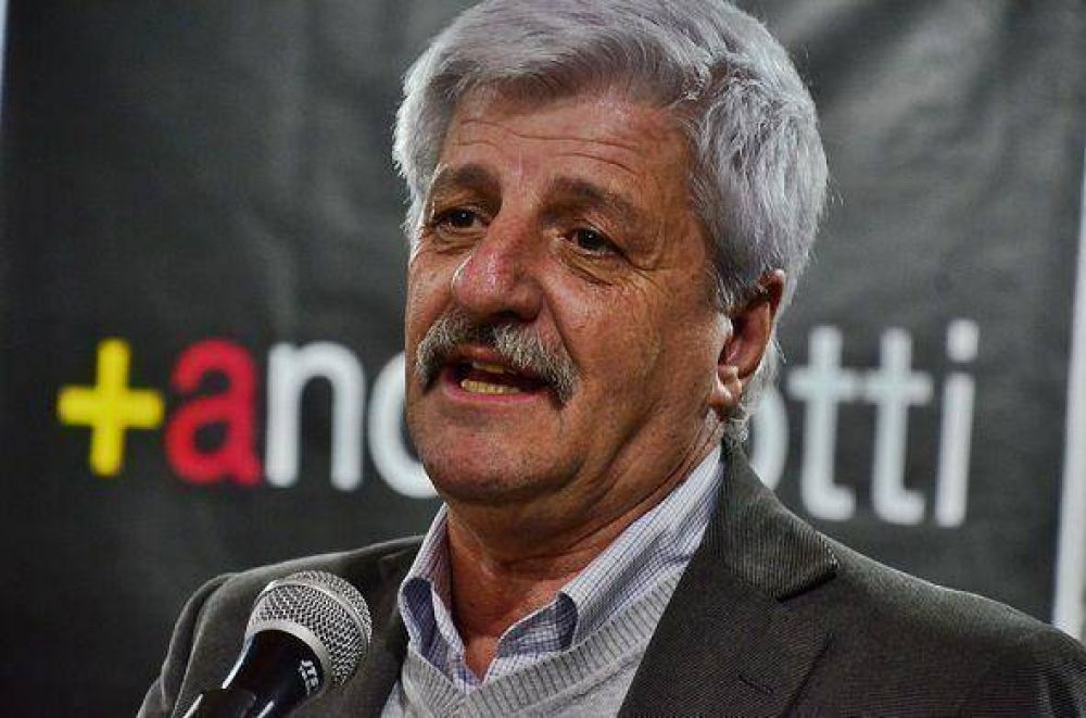 �Mauricio Macri lo presiona a Jorge para que rompa", dispar� Andreotti