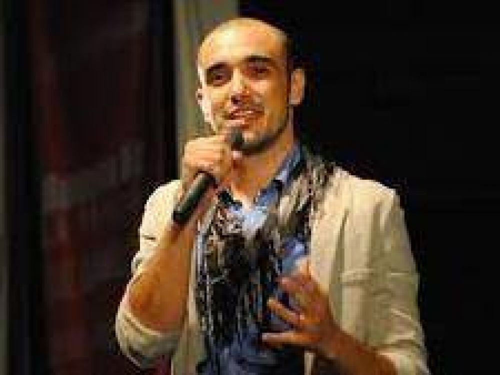 El cantor Abel Pintos brindara un concierto en Z�rate