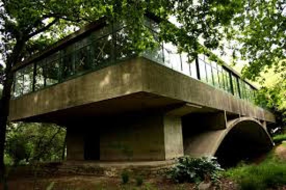 Pretenden salvar el patrimonio arquitect�nico de la ciudad casa