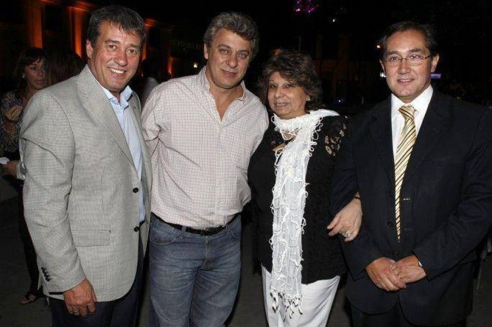 Los azules dejaron sola a Patricia Fadel en su af�n por responsabilizar a otro sector del PJ por la derrota