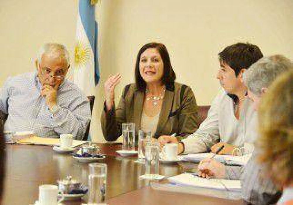 La defensora de menores dice que la Ley del Ni�o no se cumple 