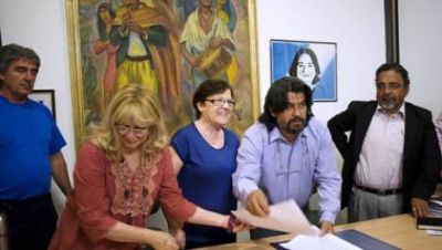 Godoy respondi� a la CTERA: son "paritarias al estilo catamarque�o"