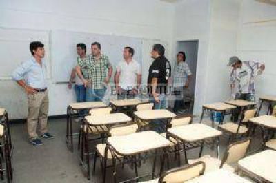 Contin�an detectando falencias edilicias en colegios de la Ciudad