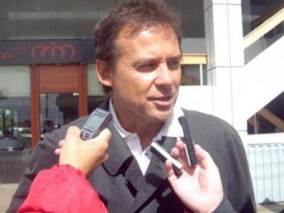 Costa: �El FPV no entendi� los problemas de los santacruce�os�
