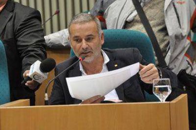 Victoria pide a ministros presentar sus renuncias